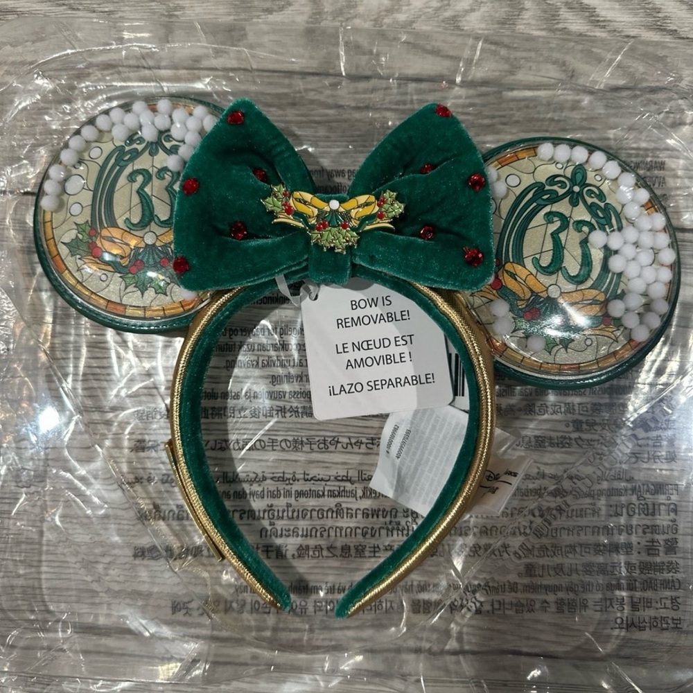 Sold NWT Club 33 holiday ears